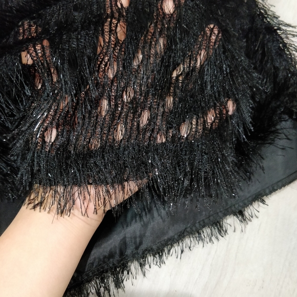 Velvety frills long sleeve mini dress - Picture 7 of 11